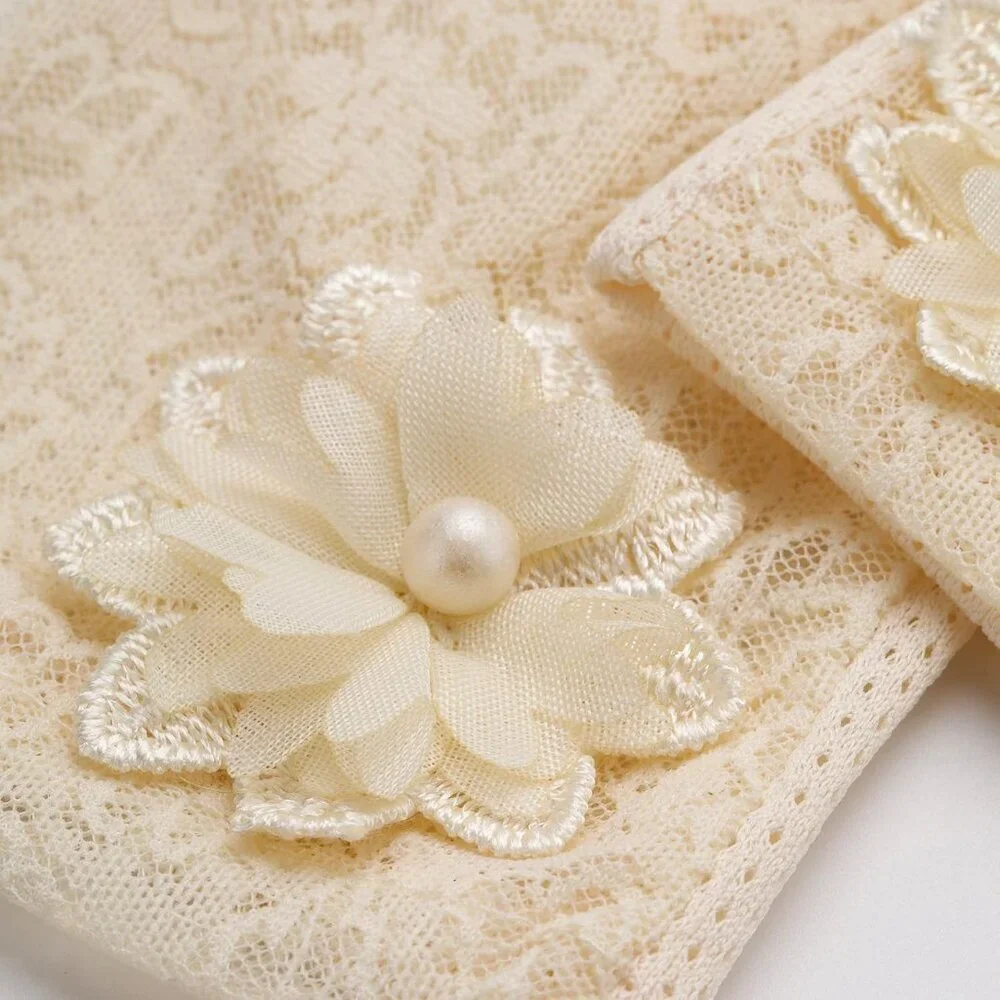 N/A material lace